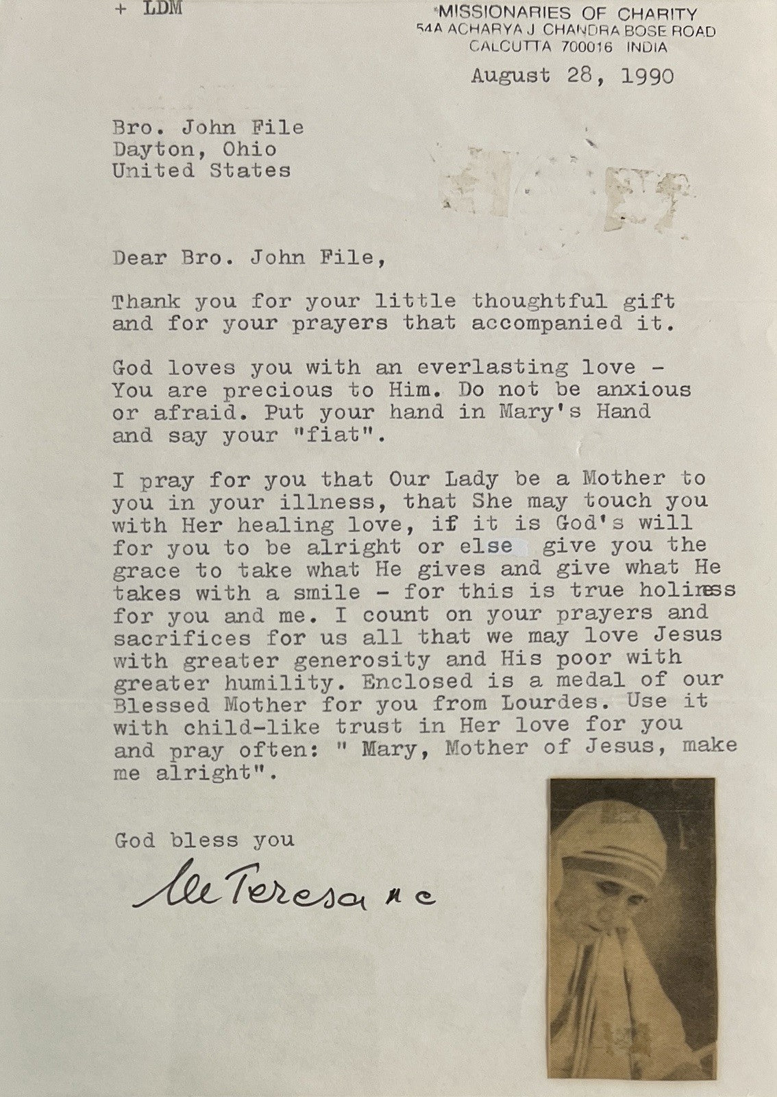 Mother Teresa Signed Letter From Calcutta India. God Loves You, Holy Mary. PSA1