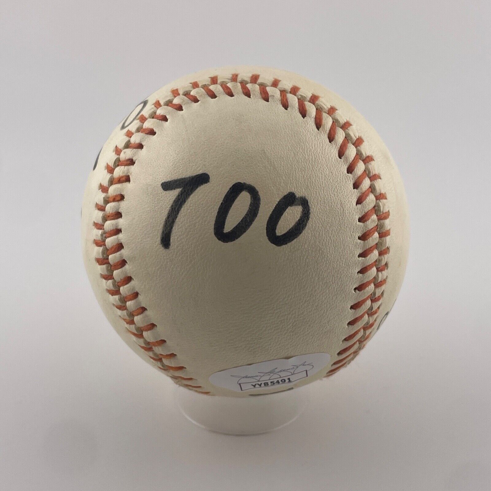 1976 Sadaharu Oh Signed Baseball Inscribed 700 HR English and Japanese. JSA