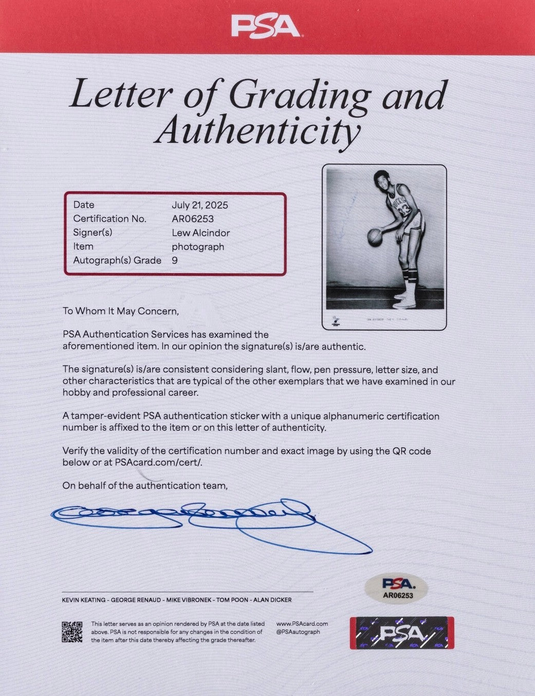 c.1970 Lew Alcindor Signed Photograph, Kareem Abdul Jabbar Rookie Year. PSA 93