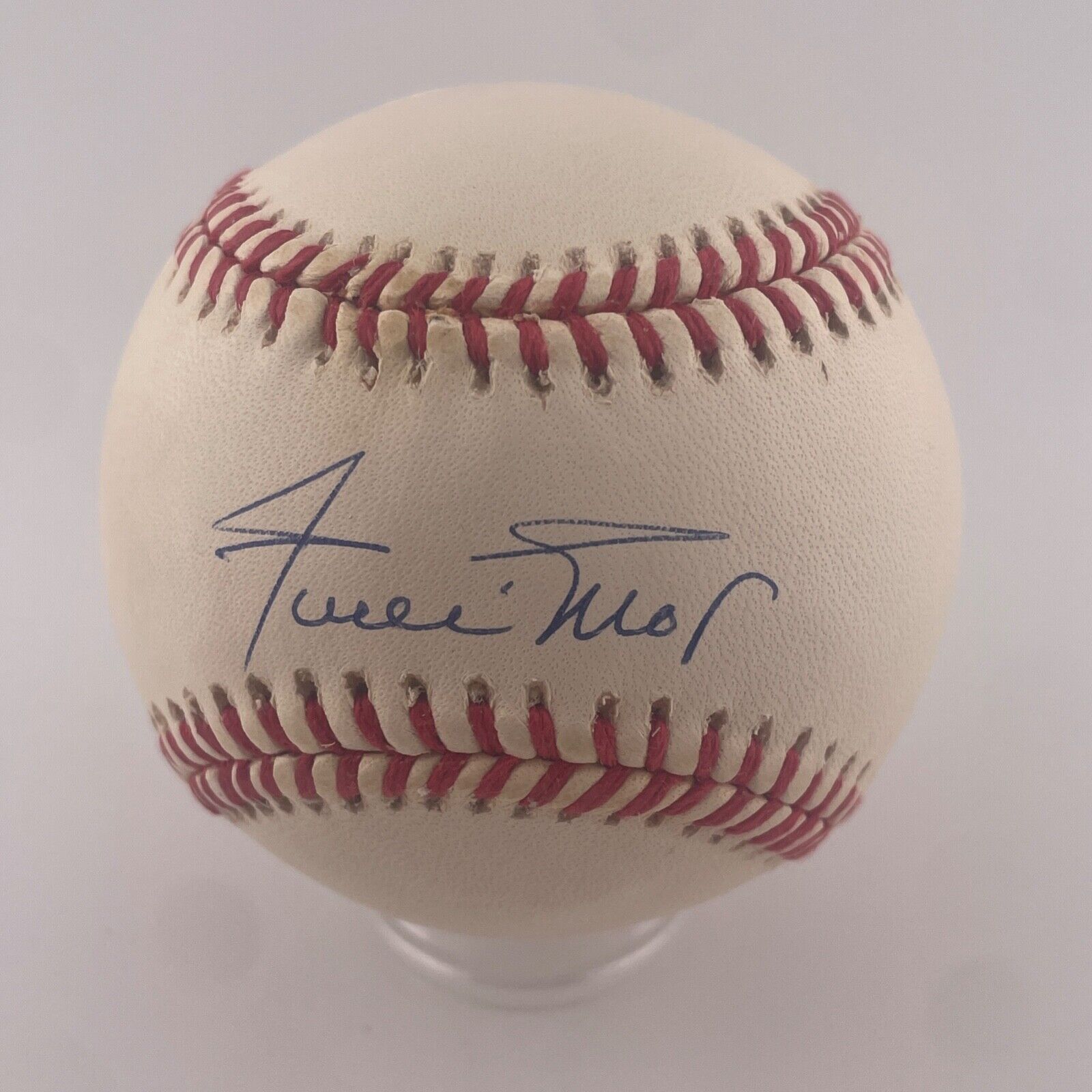 Willie Mays Single Signed Baseball. San Francisco Giants. JSA