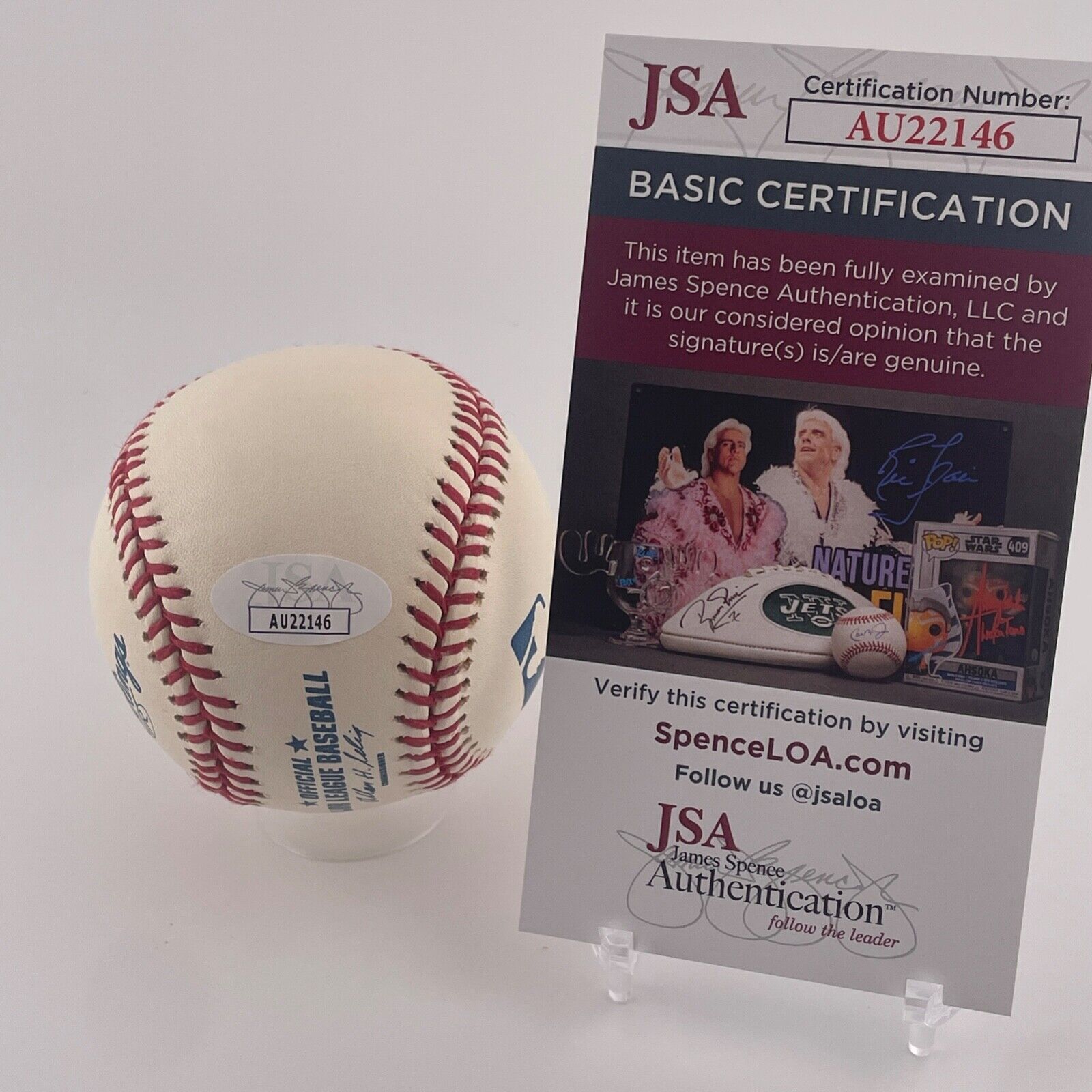 Mike Piazza Signed Baseball. New York Mets. JSA