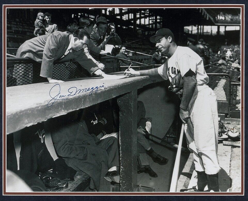 Joe DiMaggio Signed 16x20 Photo, Custom New York Yankees Frame. Auto Beckett BAS