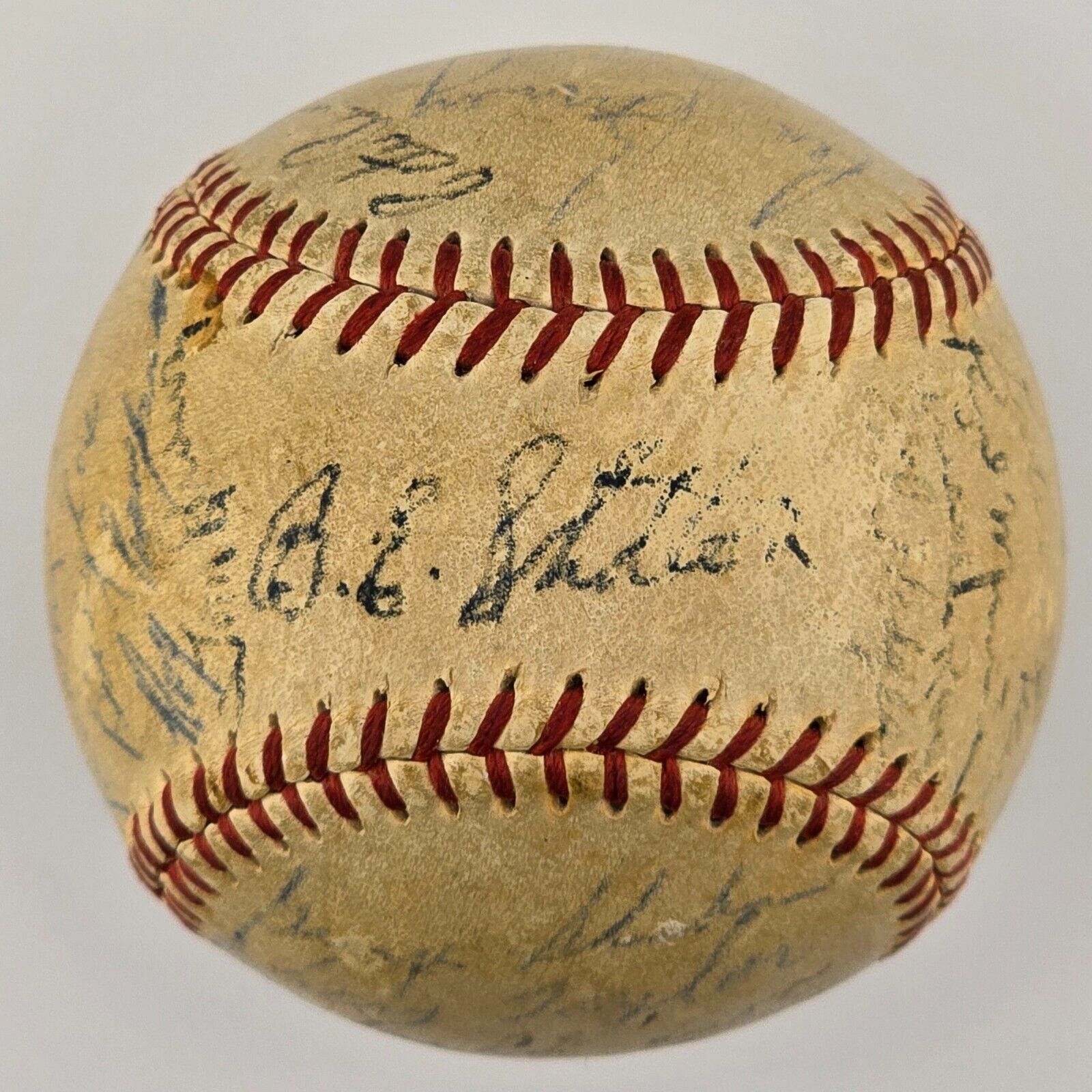 1948 Brooklyn Dodgers Signed Baseball. Jackie Robinson, Campanella. 26 Sigs. JSA