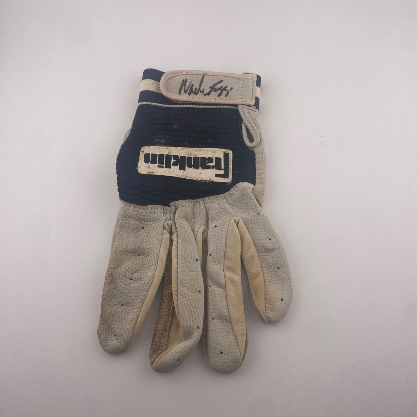 Wade Boggs Game Used Signed Batting Gloves. JSA