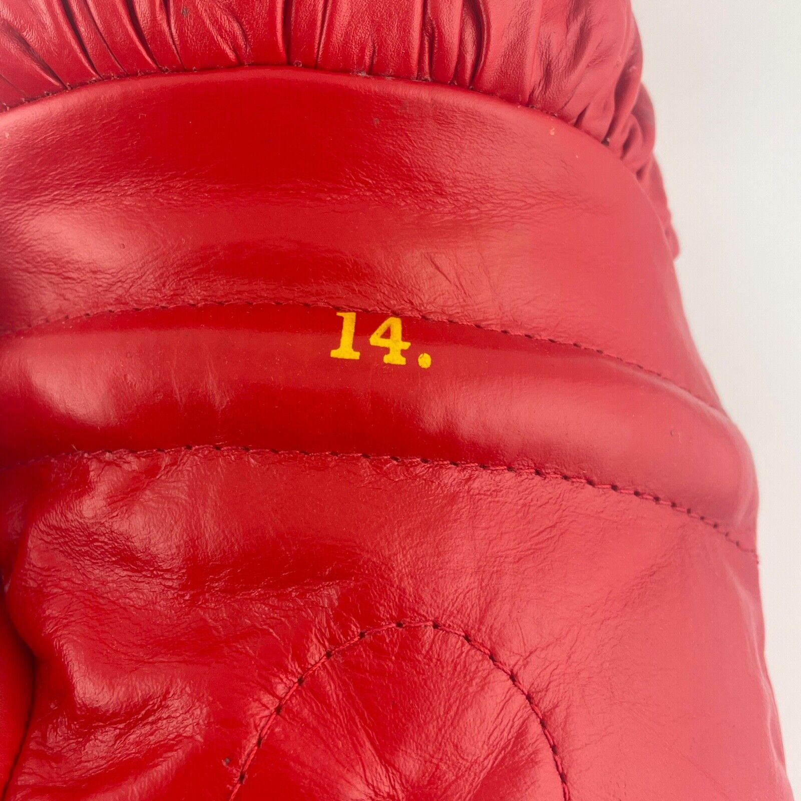 Joe Frazier Signed Everlast Boxing Glove. Auto JSA