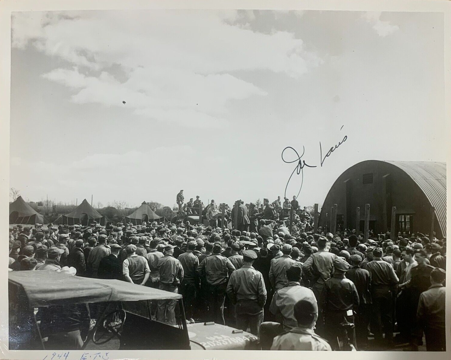 Joe Louis Signed 8x10 Photo, Army Boxing Ring. 1944 World War II. Auto JSA0