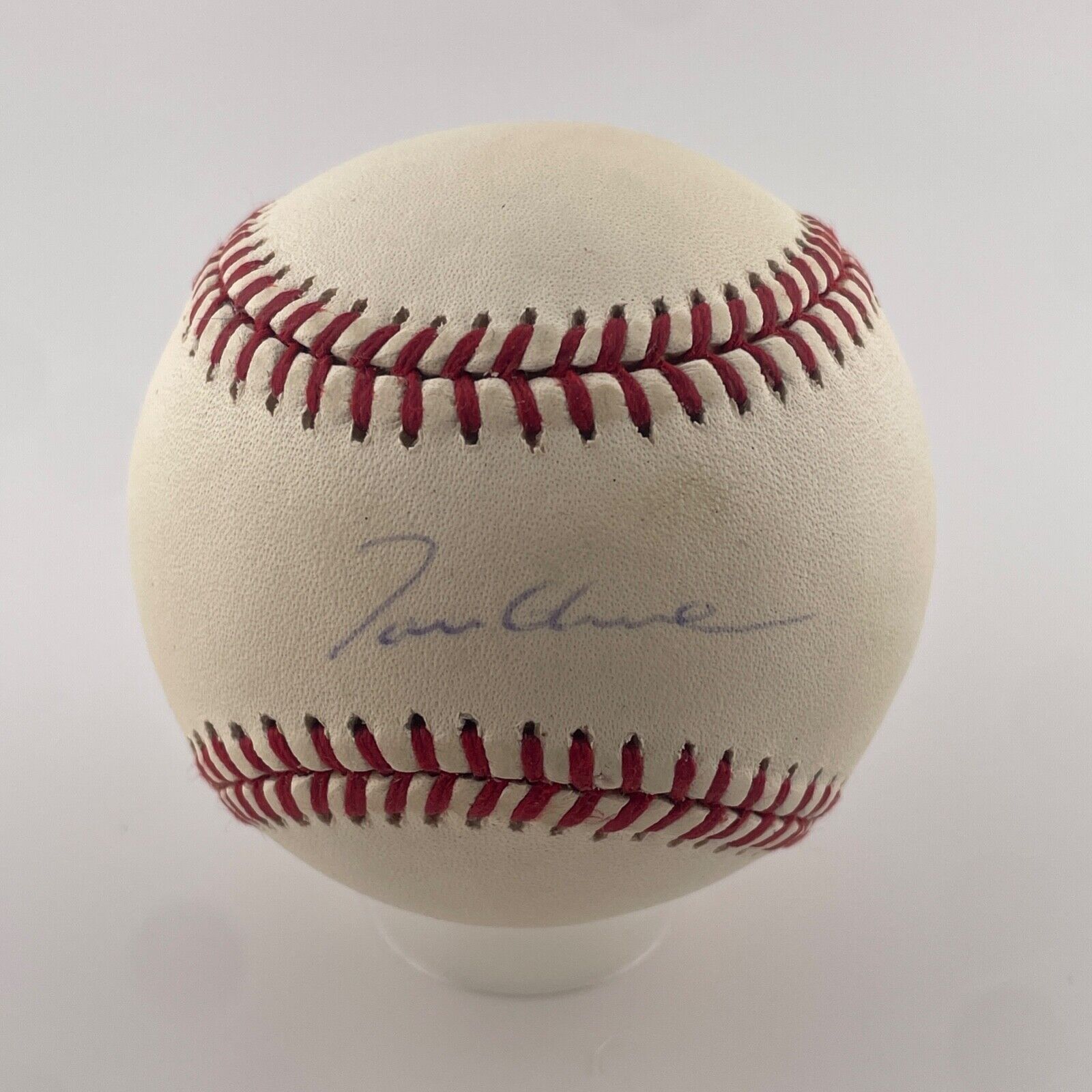 Tom Glavine Single Signed Baseball. MLB Certified + Steiner Hologram.