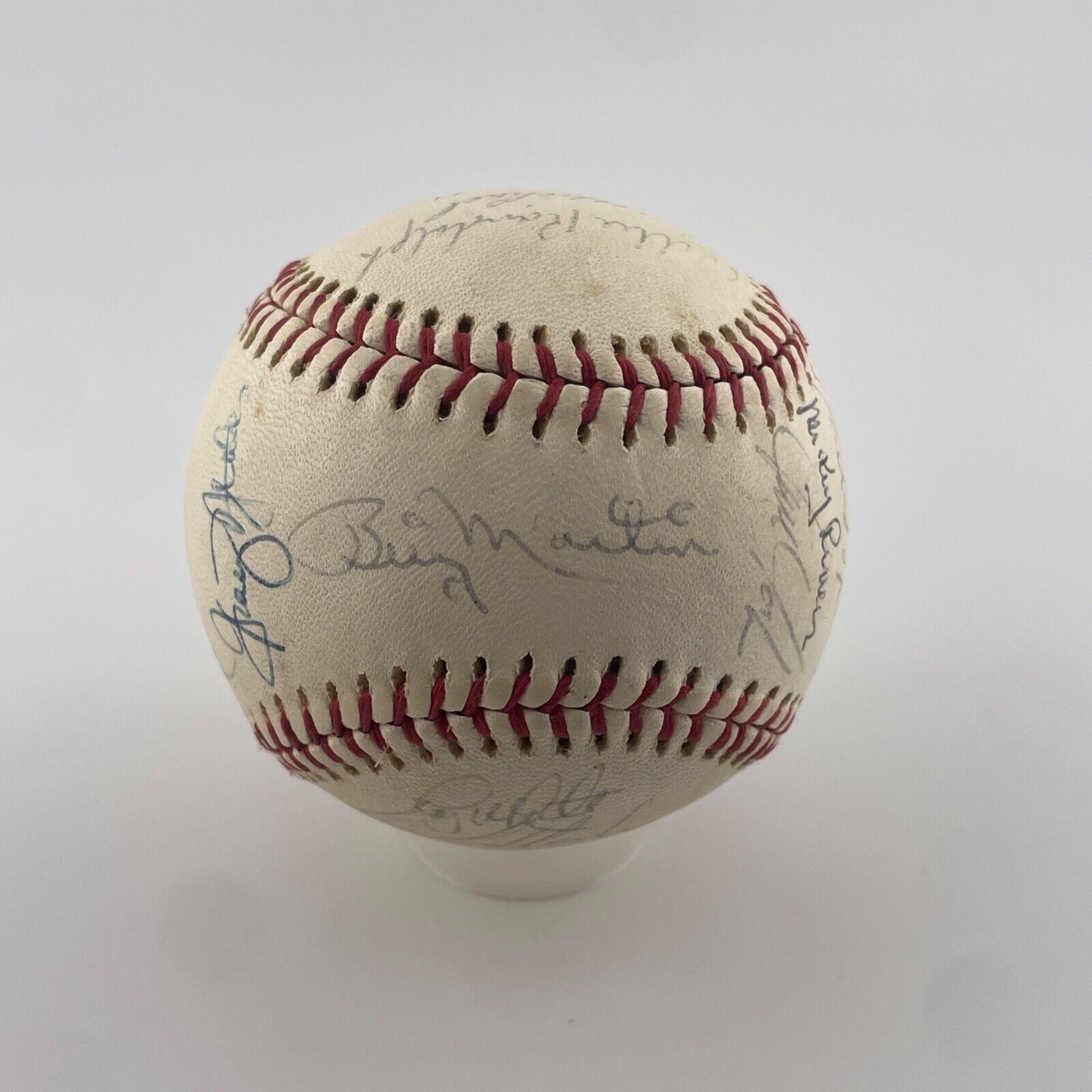 1976 NY Yankees Team Signed Baseball. A.L. Champs! Full JSA LOA.