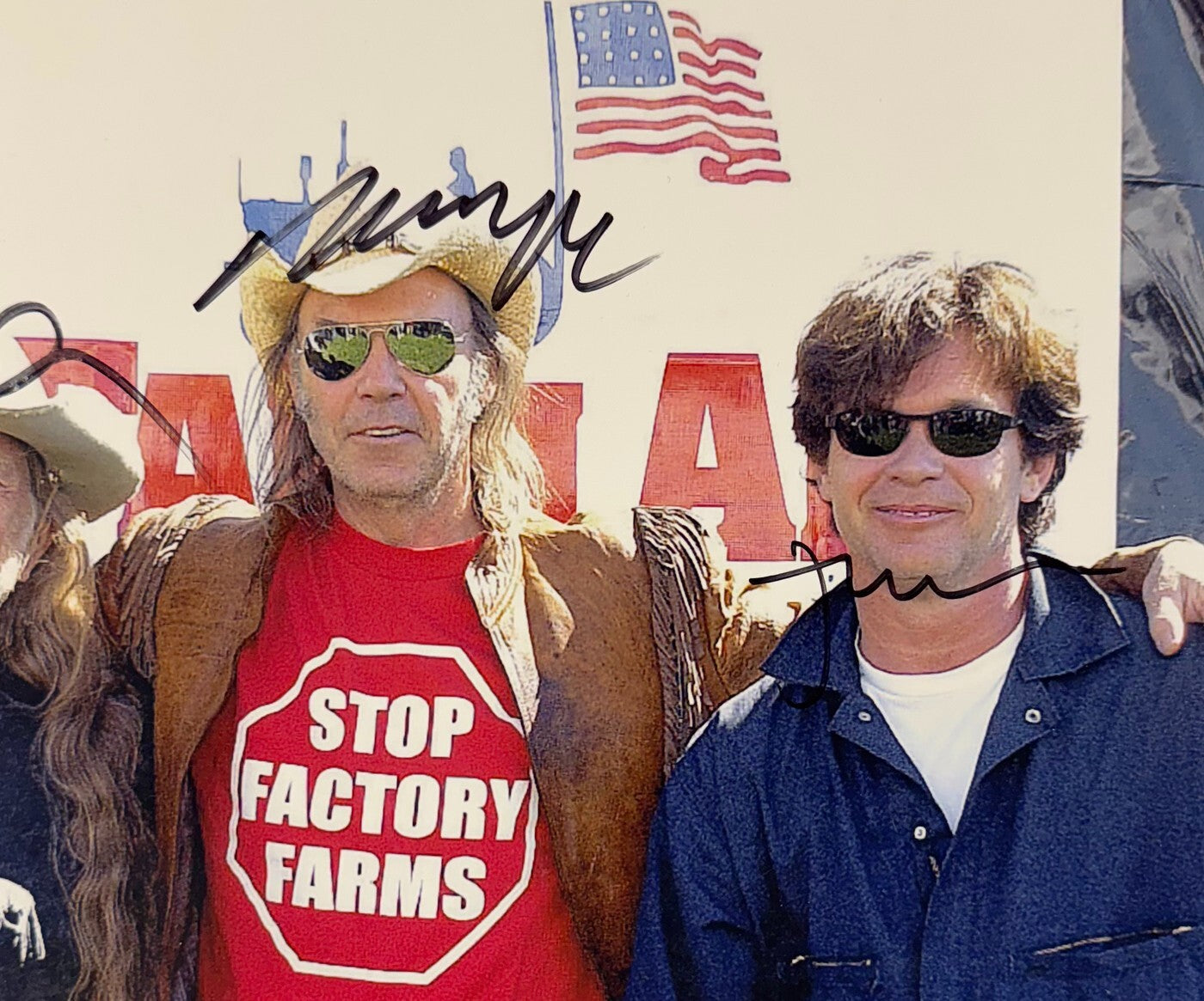Willie Nelson, Dave Matthews, Neil Young, John Mellencamp Signed Photo. JSA4