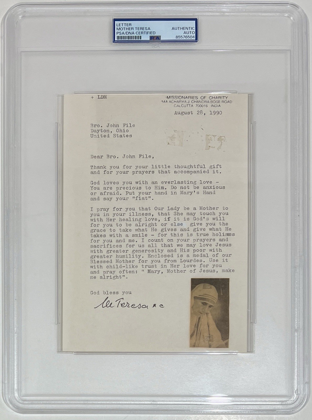 Mother Teresa Signed Letter From Calcutta India. God Loves You, Holy Mary. PSA0