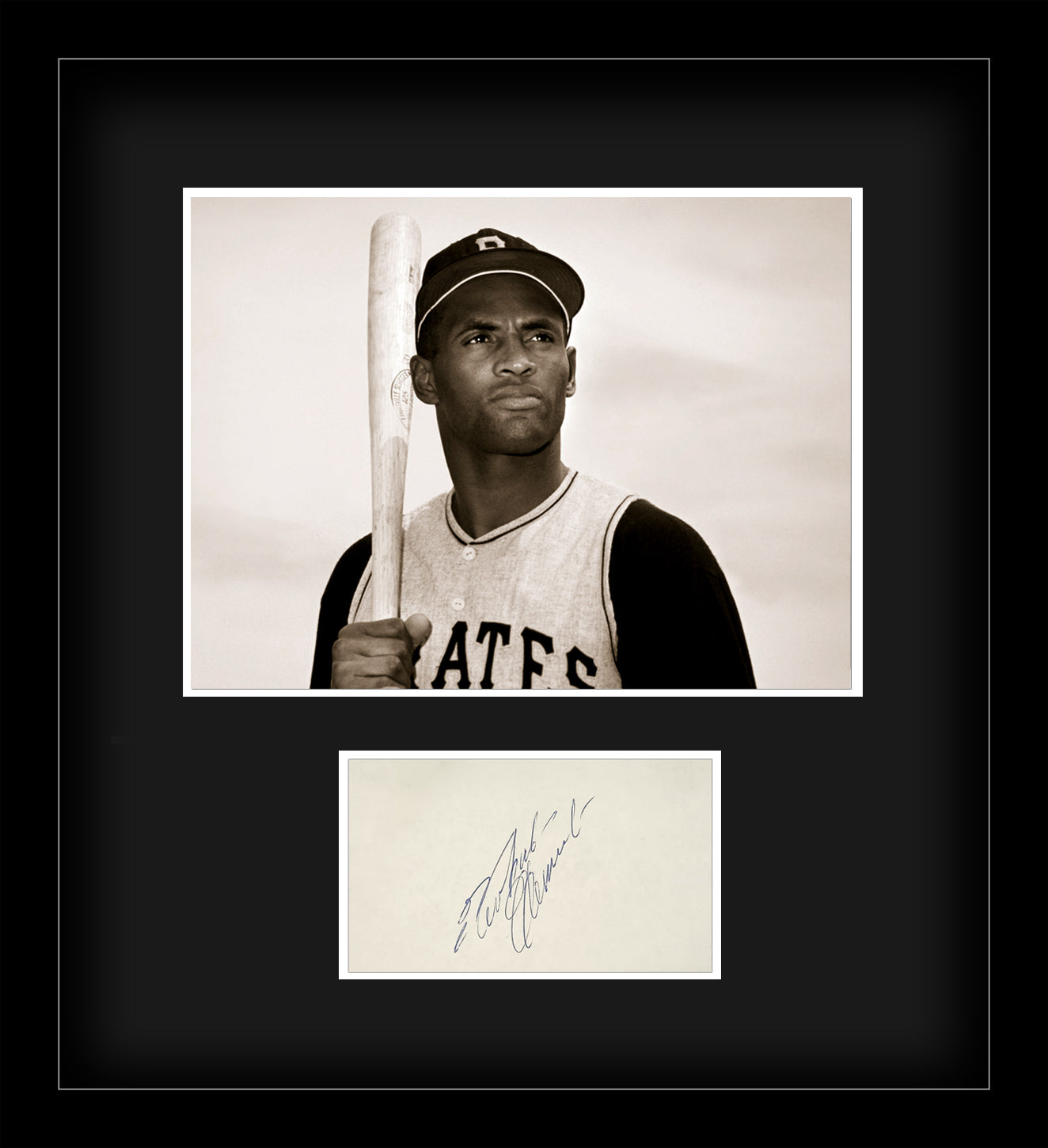 Rare Roberto Clemente Signed Autograph Display, Pittsburgh Pirates. Auto JSA