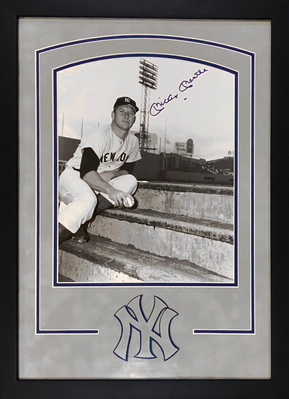 Classic Mickey Mantle Signed 11x14 Photo, Custom Framed NY Yankees. Auto PSA