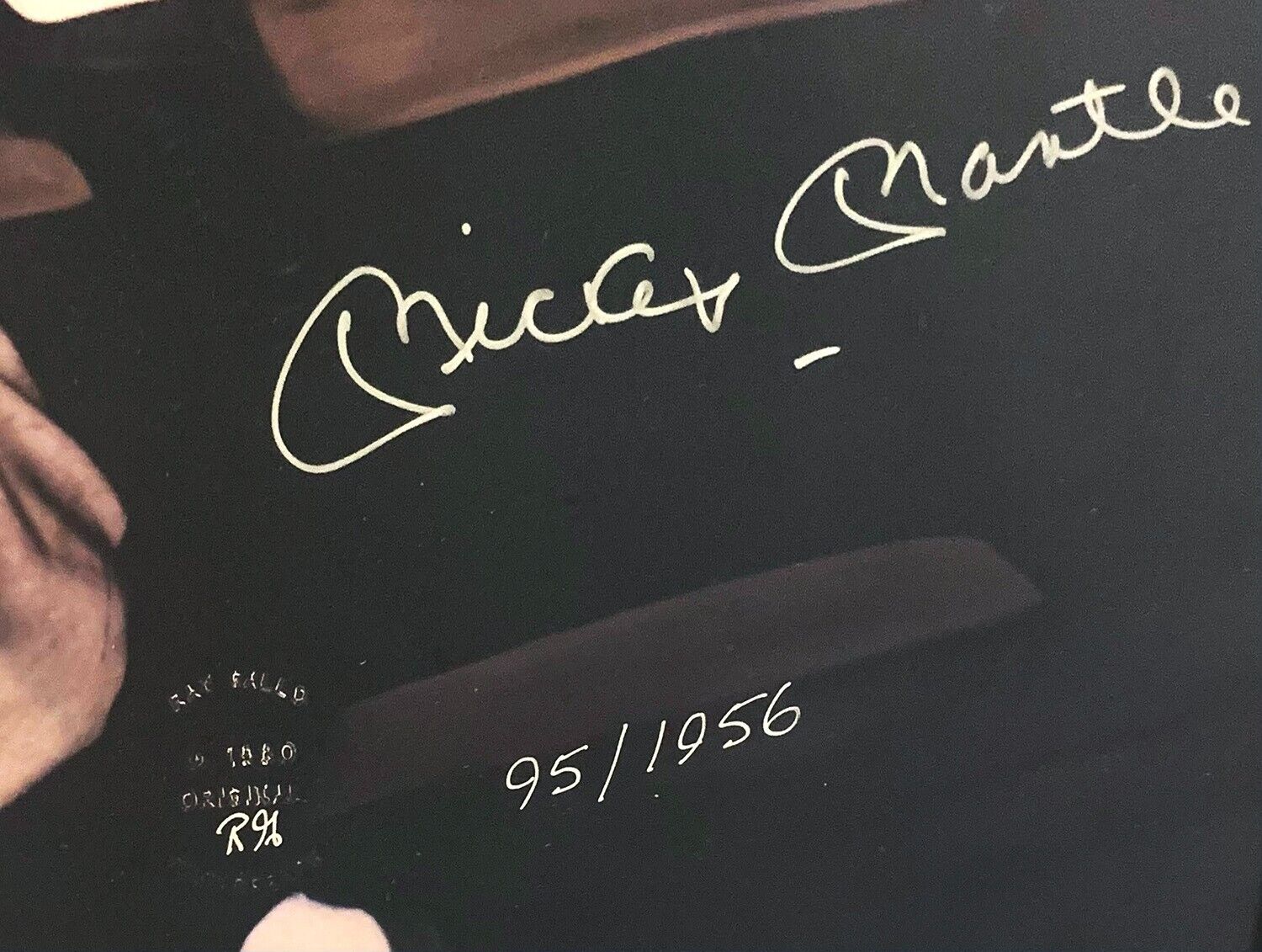 Mickey Mantle Signed 16x20 Autograph Photo, Custom Framed NY Yankees. Auto JSA