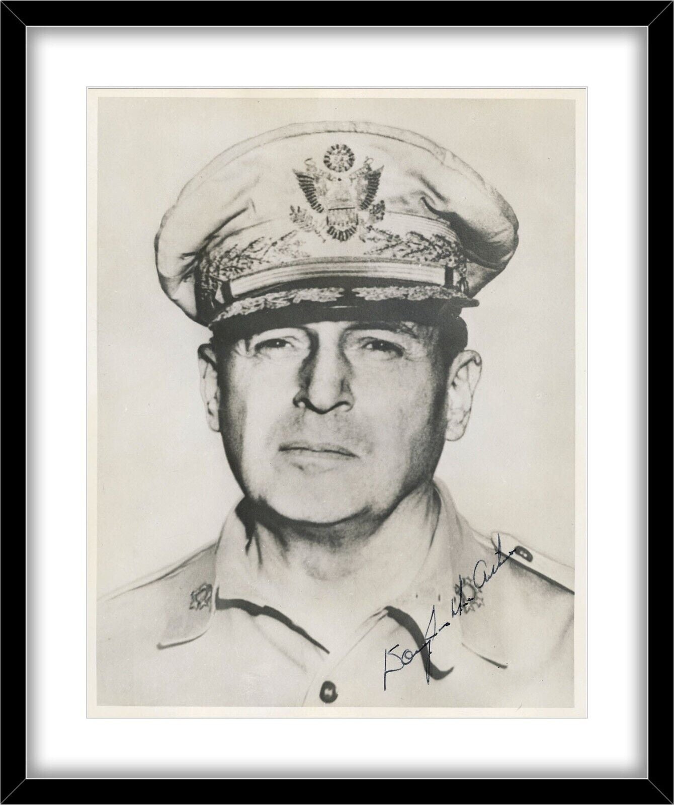 Rare WWII General Douglas MacArthur Signed 8x10 Photo, World War 2. Auto JSA
