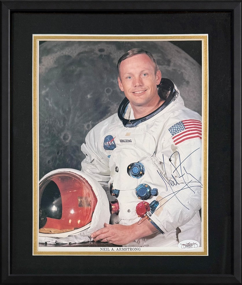Neil Armstrong Signed Official NASA 8" x 10" Photo, Apollo 11. JSA0