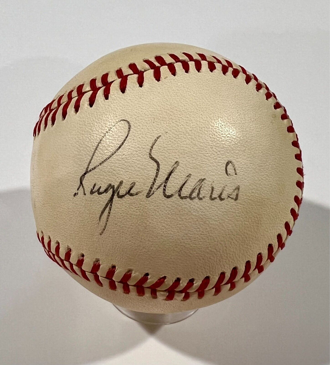 Hank Aaron &amp; Roger Maris Signed Baseball. Home Run Kings. PSA LOA