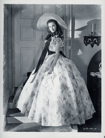 1967 Gone with The Wind Original Photo. Vivien Leigh Gorgeous Dress. PSA Type 21