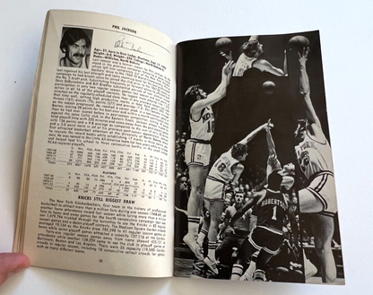 1972-73 New York Knicks Yearbook Madison Square Garden Press Media Guide NBA7