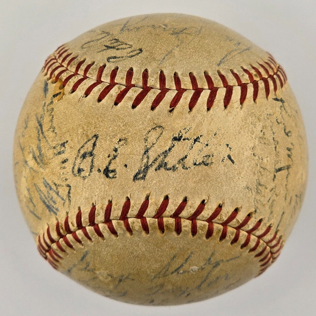 1948 Brooklyn Dodgers Signed Baseball. Jackie Robinson, Campanella. 26 Sigs. JSA