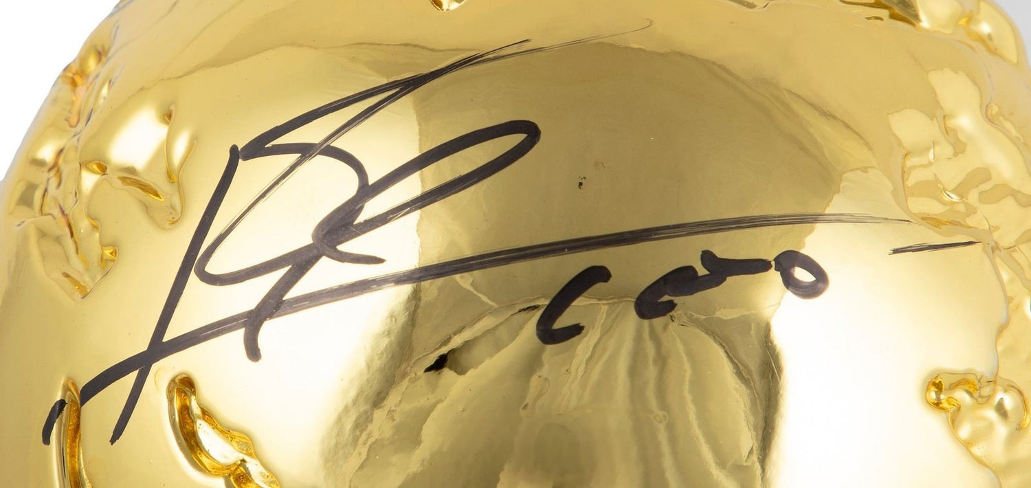Lionel Messi Signed World Cup Trophy. 2022 Argentina Champs. BAS Beckett2