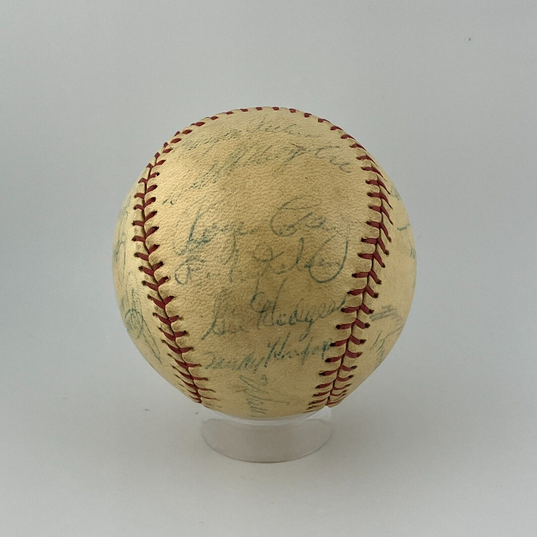 1956 Brooklyn Dodgers Team Ball. Clubhouse Signatures Jackie Robinson, Hodges