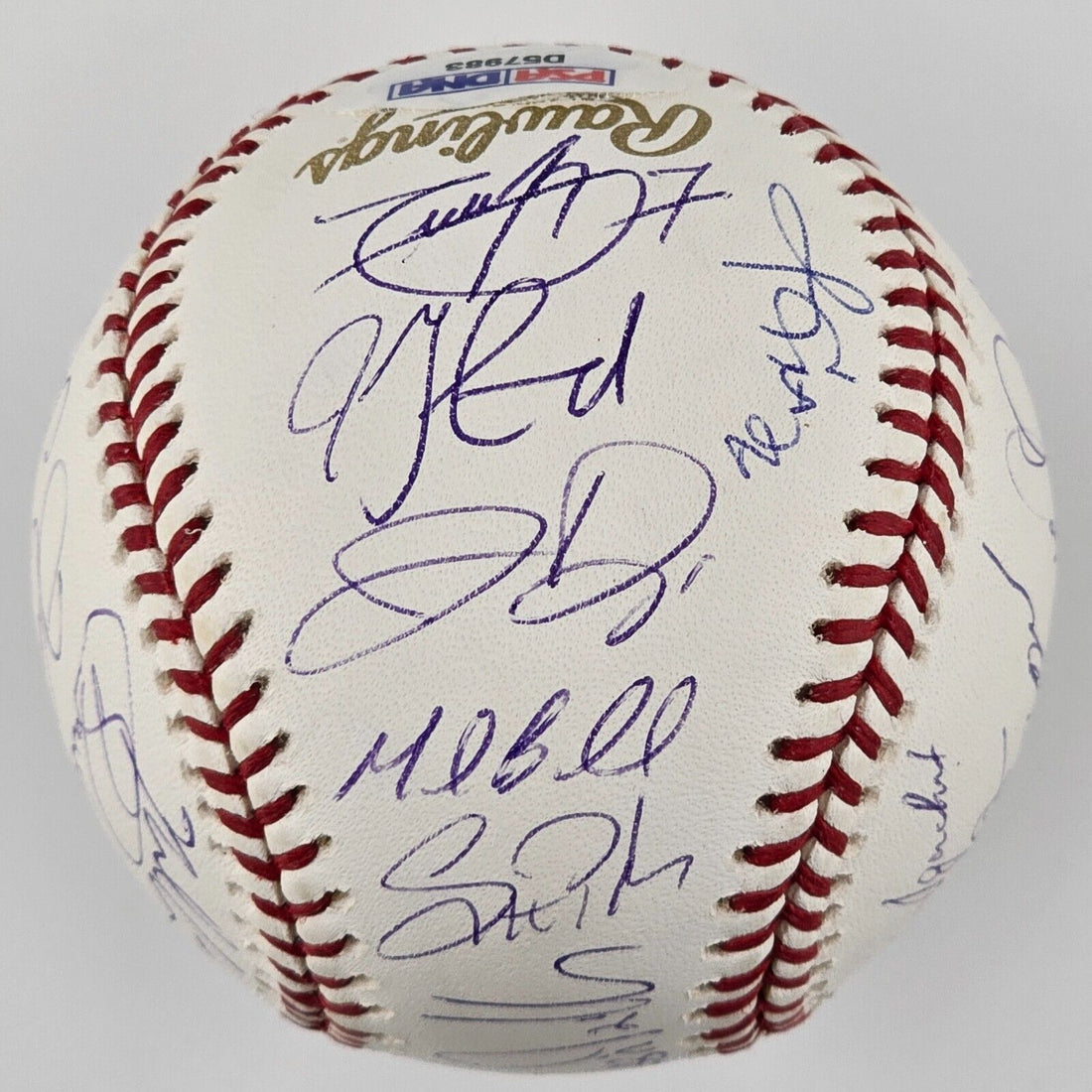 2005 Chicago White Sox Team Signed Baseball. 29 Signatures. PSA/DNA LOA