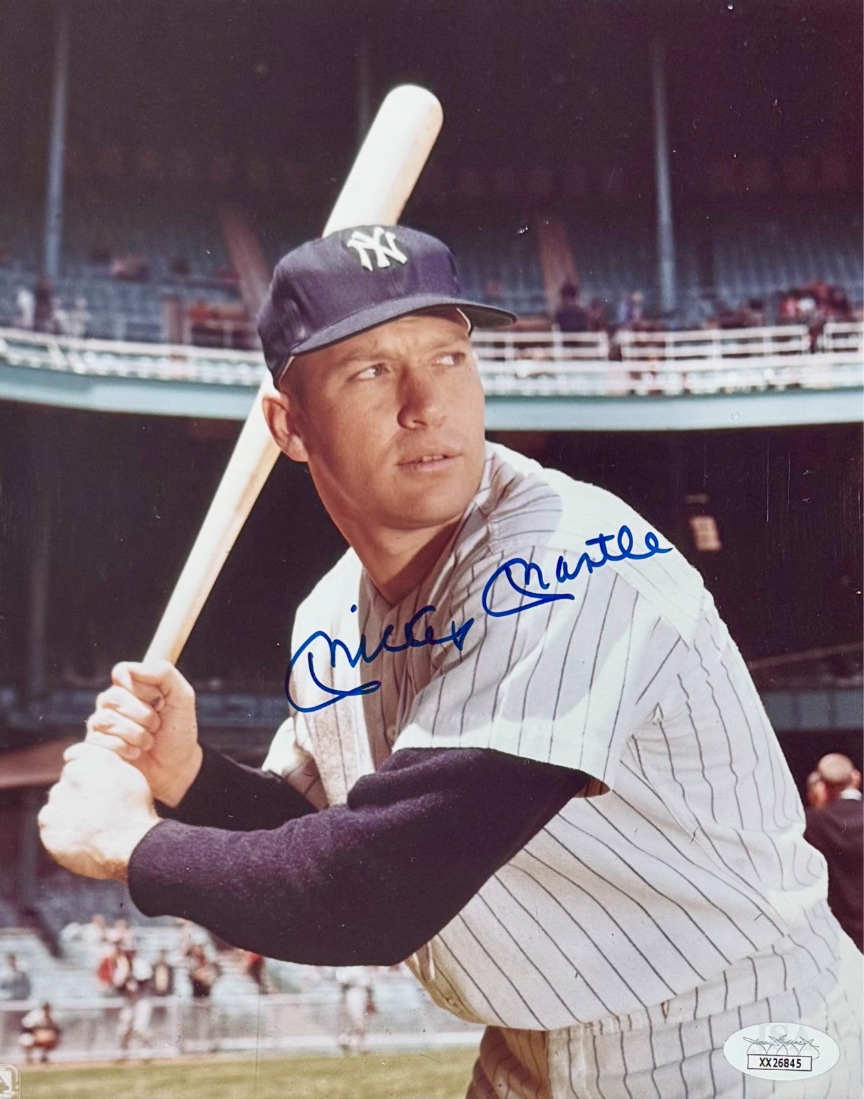 Mickey Mantle Signed 8x10 Photo. New York Yankees. Auto JSA:1