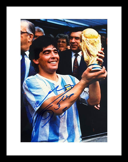 Rare Diego Maradona Signed 8x6 Photo, Argentina 1986 World Cup. Auto PSA