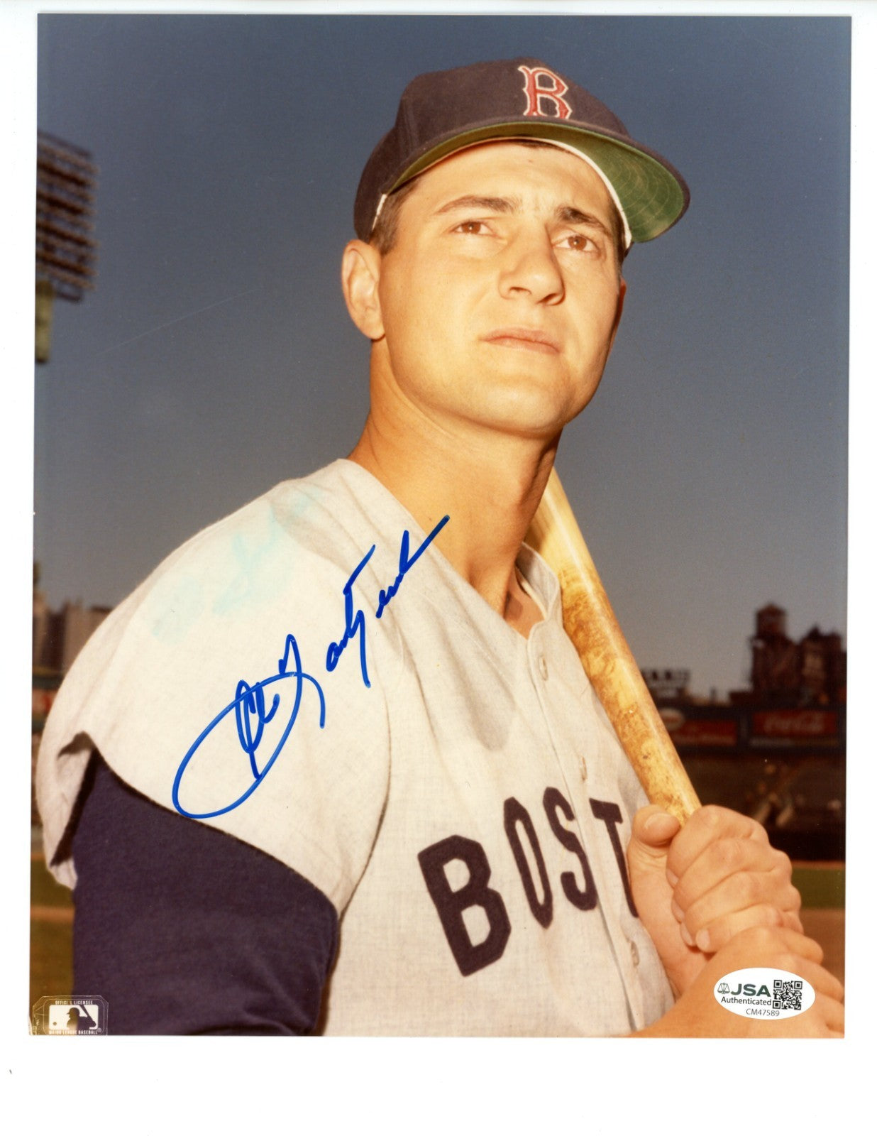 Carl Yastrzemski Signed Photo 8x10. Red Sox JSA0