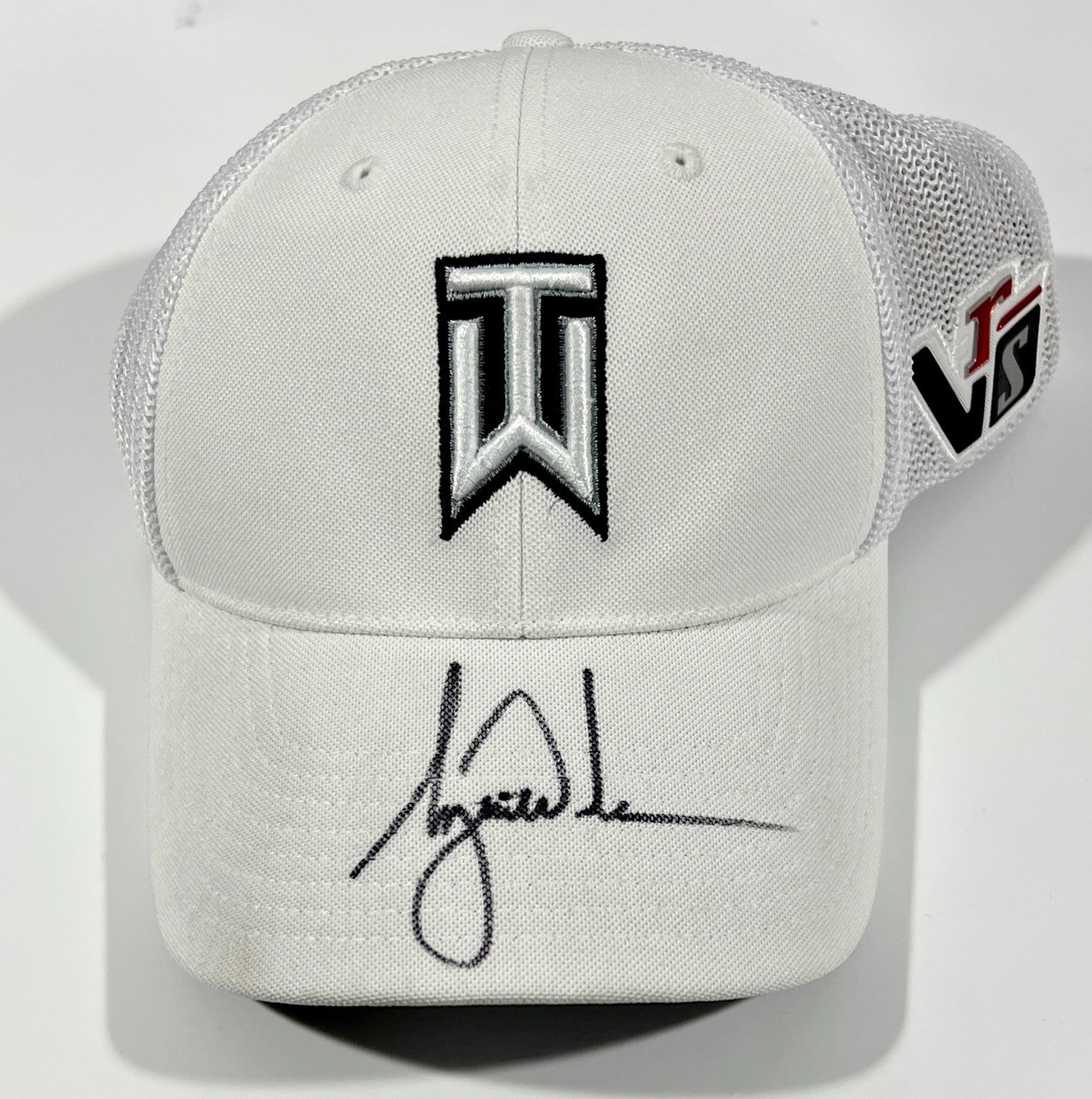 tiger woods hat tiger logo