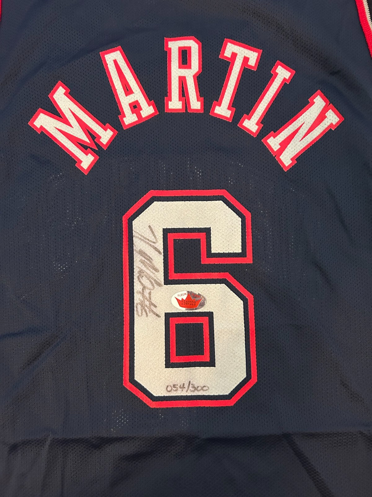 Kenyon Martin Signed Jersey, 2000-01 Fleer Legacy NJ Nets. /3001