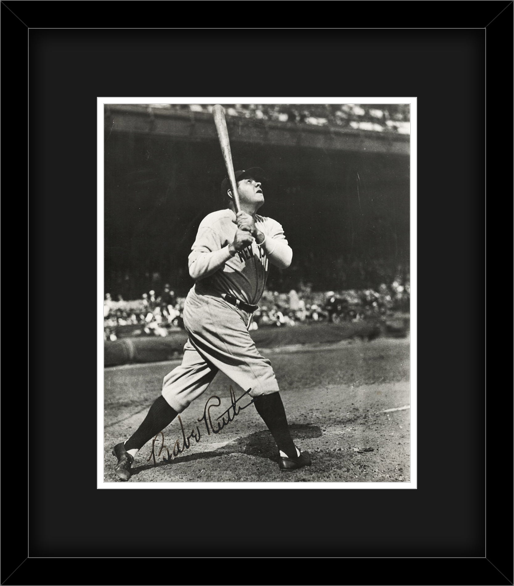 Rare Babe Ruth Signed Photograph. Beckett