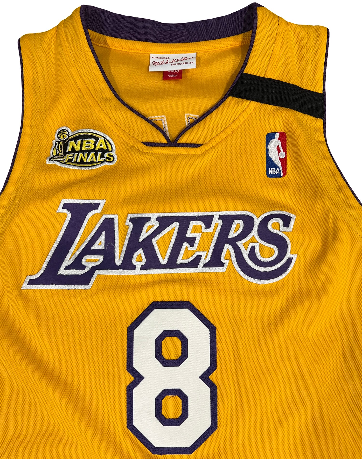 Kobe Bryant Signed 2000-01 Mitchell &amp; Ness NBA Finals Jersey. Beckett &amp; PSA