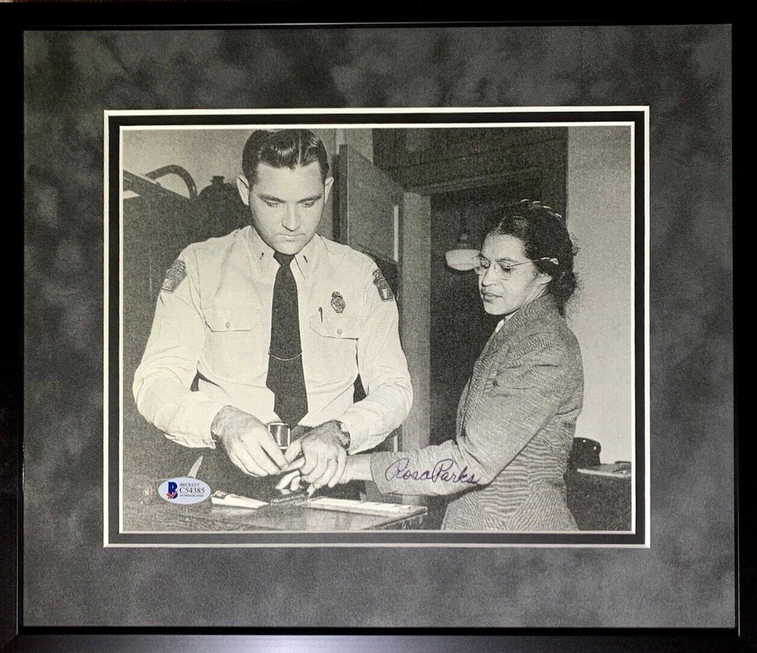 Rosa Parks Signed 8x10 Autograph Photo. 1955 Arrest Civil Rights Movement LOA